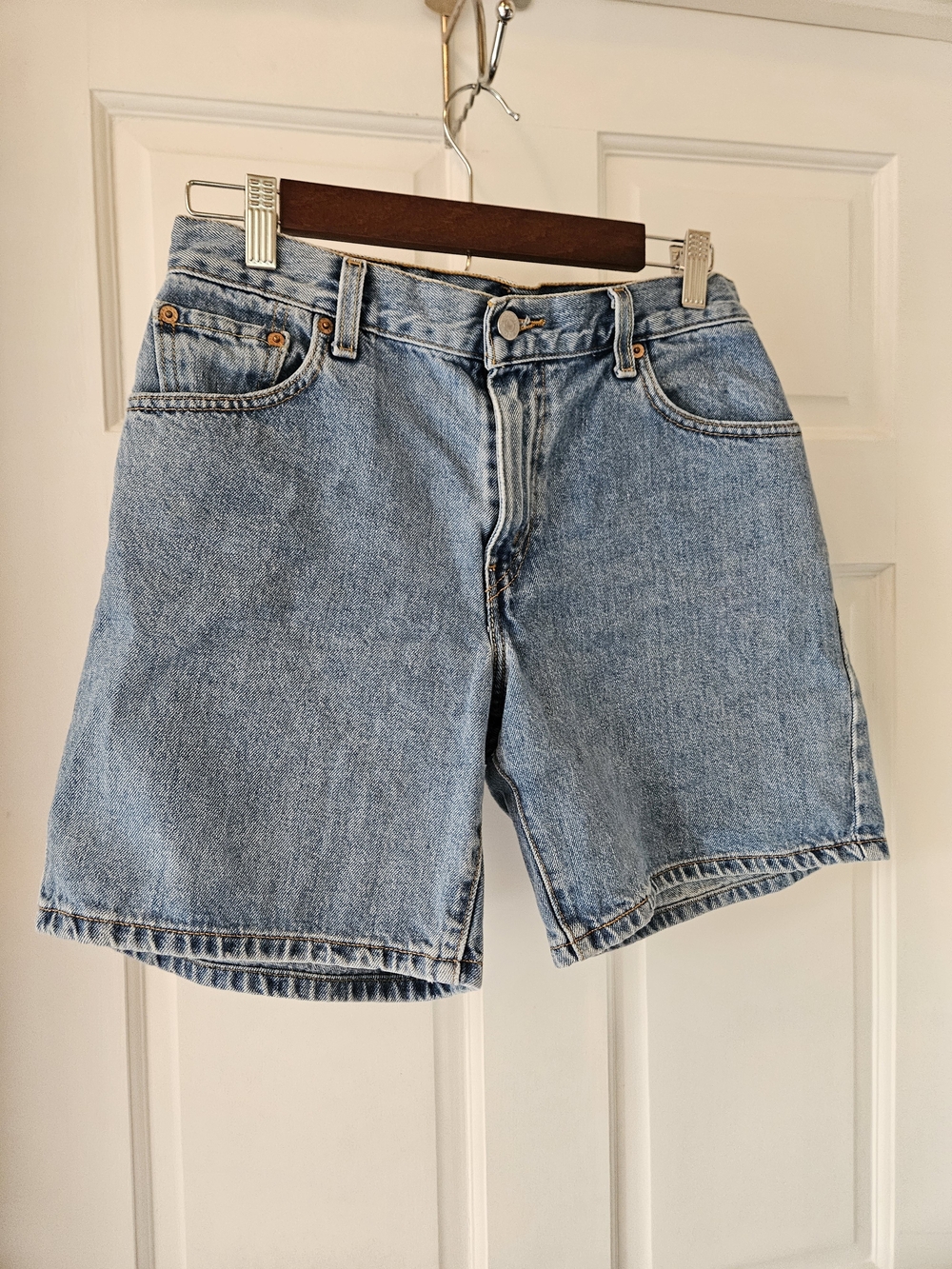 Classic Light Blue Denim Levi Shorts